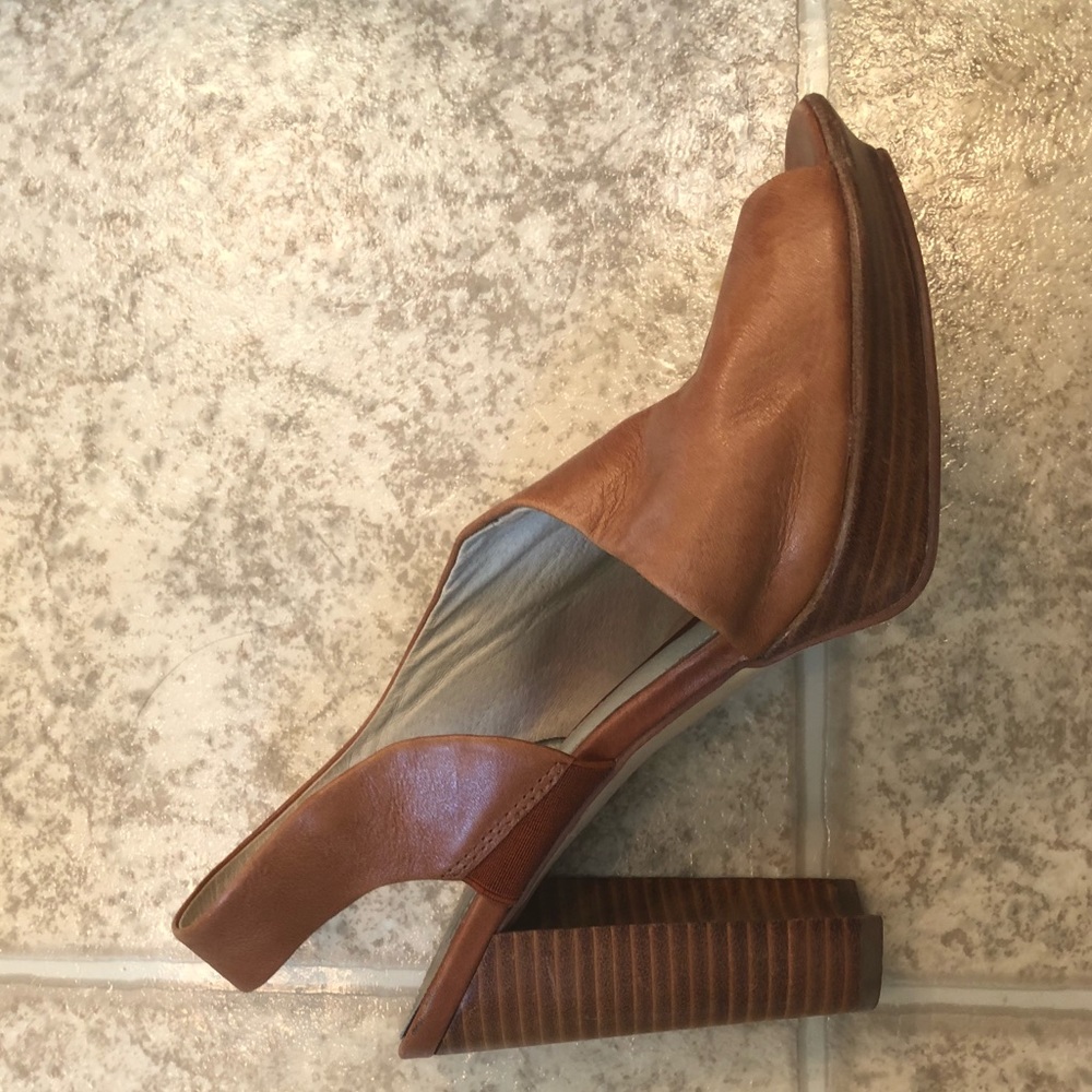 Mea Shadow heels, soft leather